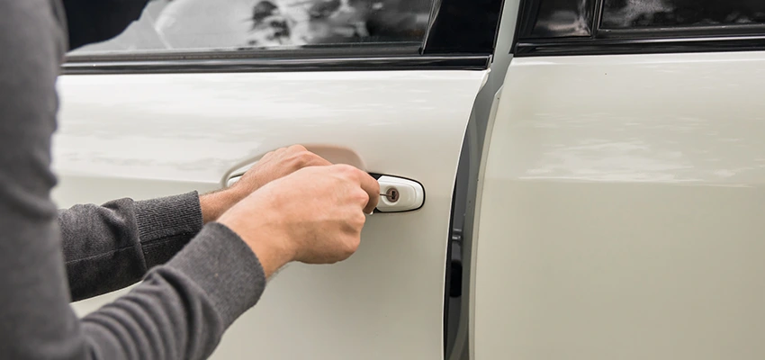 Unlock Car Door Service in Highland, CA