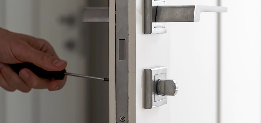 Key Programming Locksmith Open Now in Highland, California